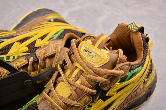 Off-White™ x Nike Terra Forma in einem gelb-braun-grün-