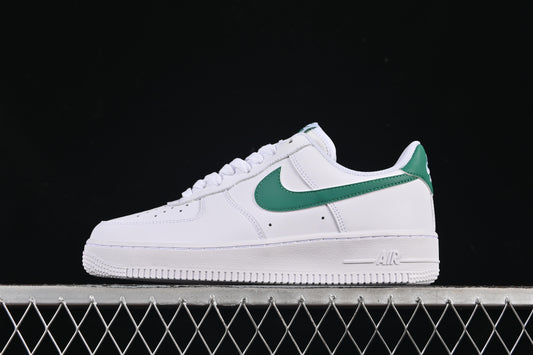 Nike Air Force 1 ’07 Low White & Malachite Green