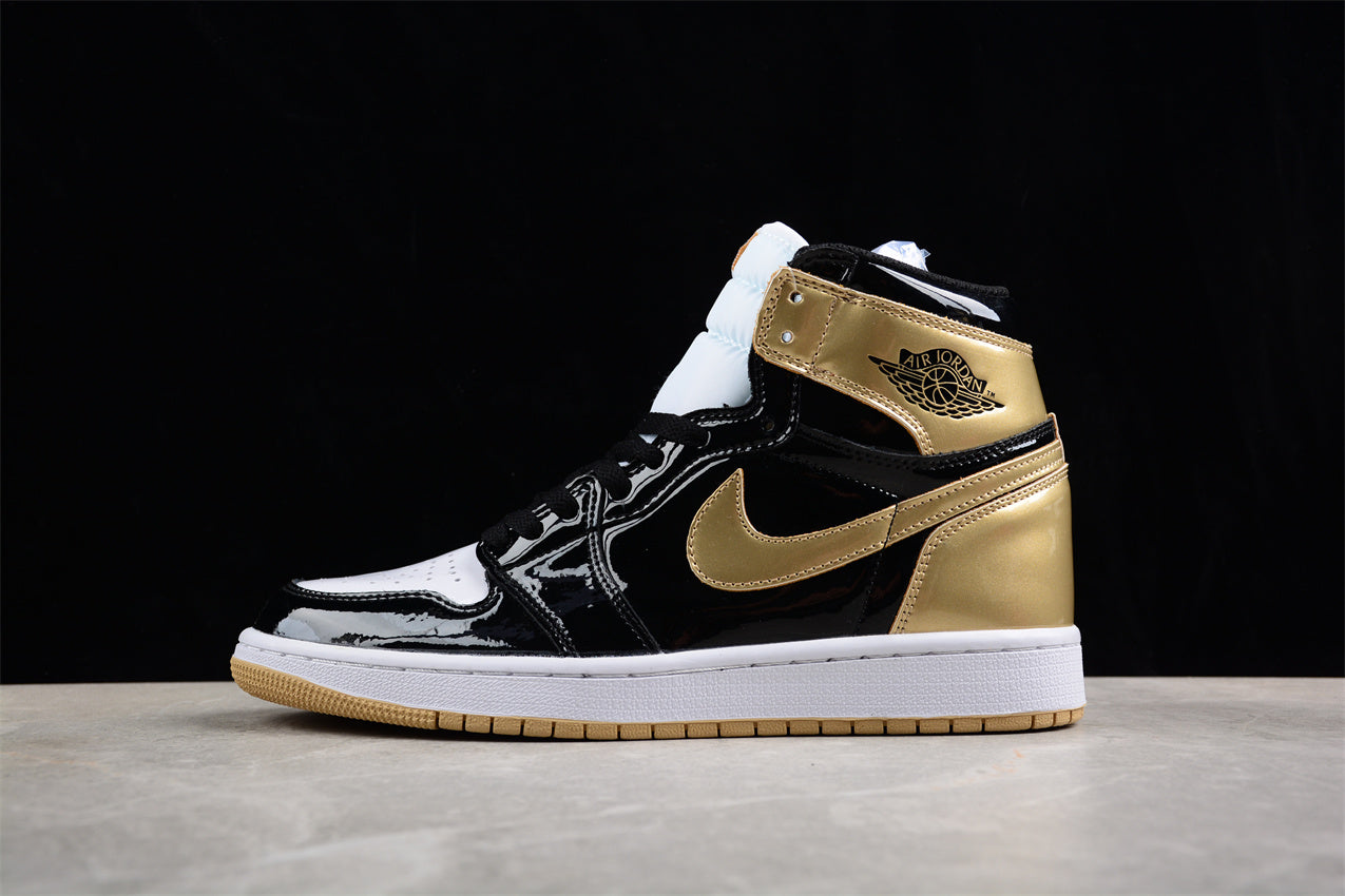 Air Jordan 1 Retro High OG Black Metallic Gold
