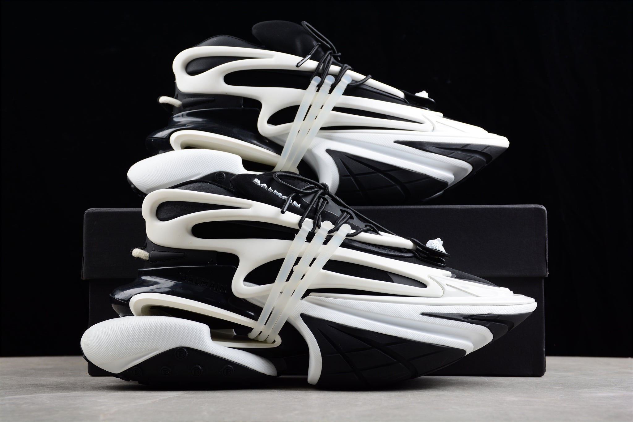 Balmain B-Runner Sneakers Black/White