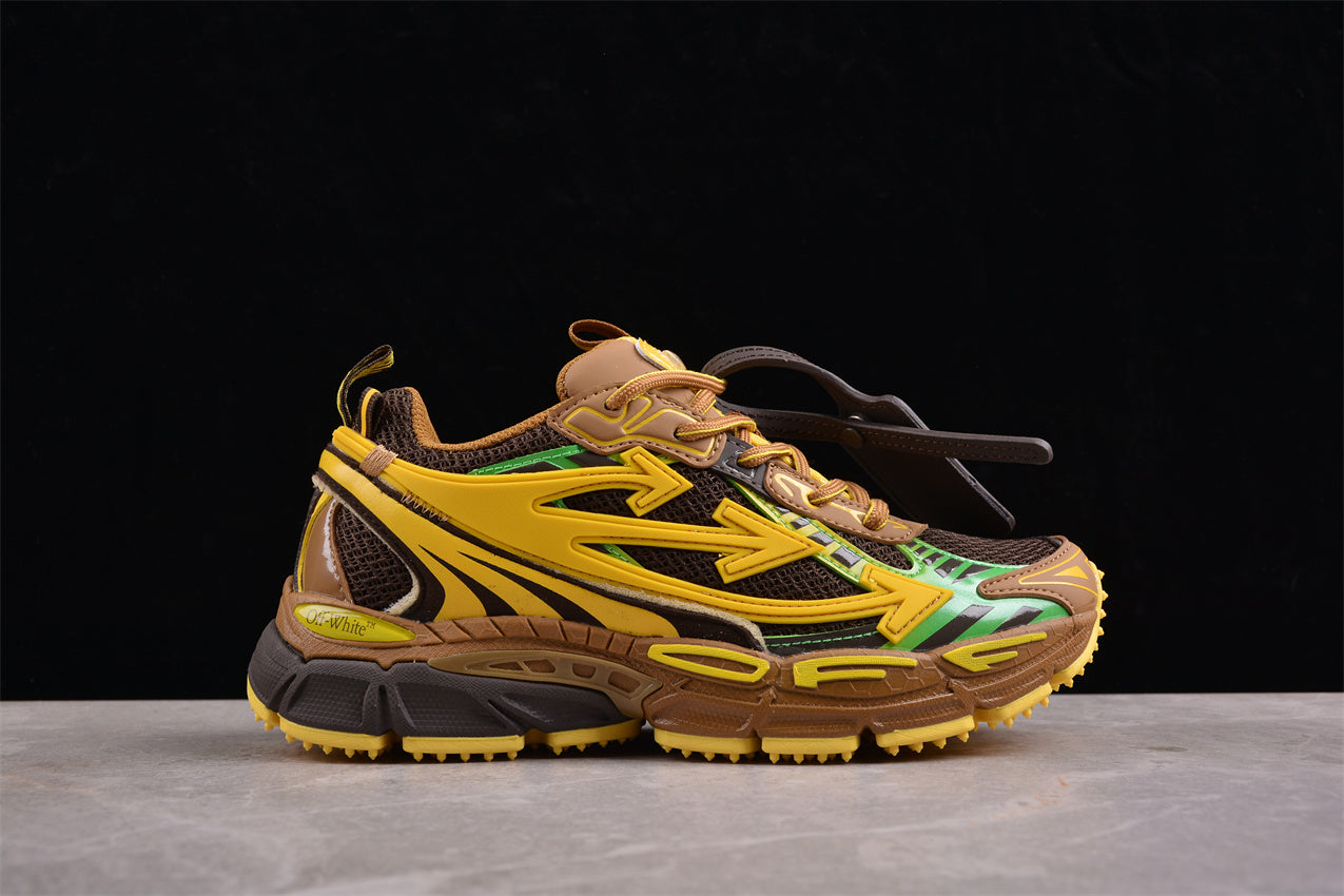 Off-White™ x Nike Terra Forma in einem gelb-braun-grün-