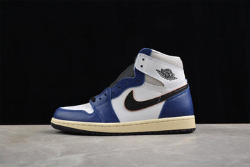 Air Jordan 1 Retro High OG – Blue Royal & White Edition