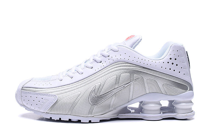 Nike shox R4 🌟🌟🌟🌟 🌟 White
	Metallic Silver (swoosh, side