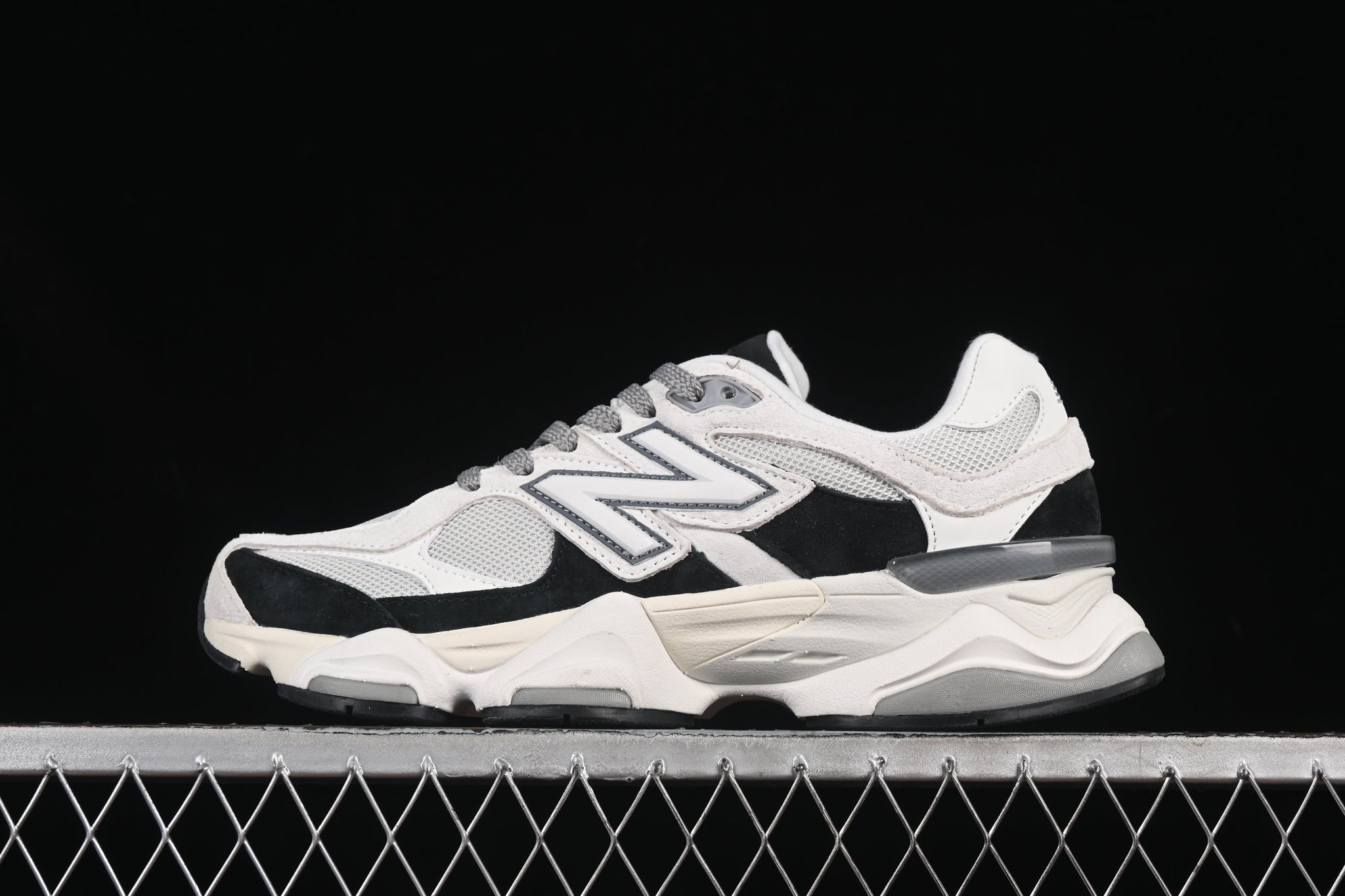 New Balance 9060 Black & Grey Edition